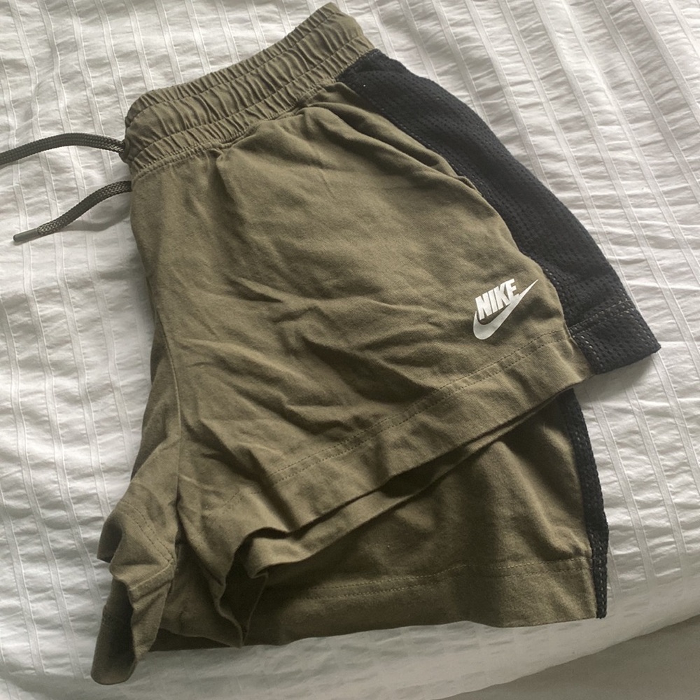 NIKE army green sweatshorts